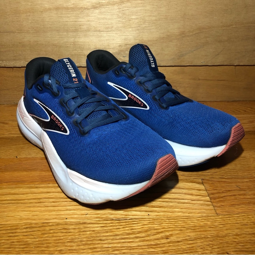 Brooks Blue and White Athletic Shoes with Cushioned Midsole